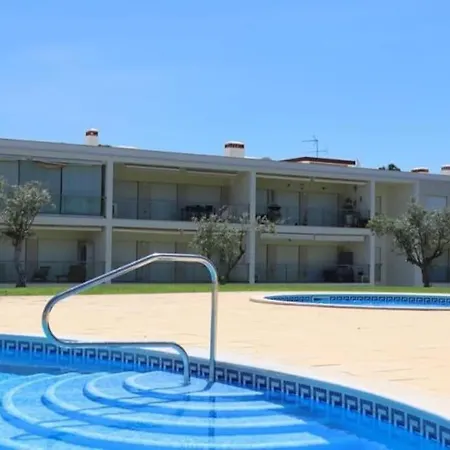 Apartment Happiness - Tennis Court & Pool & Albufeira