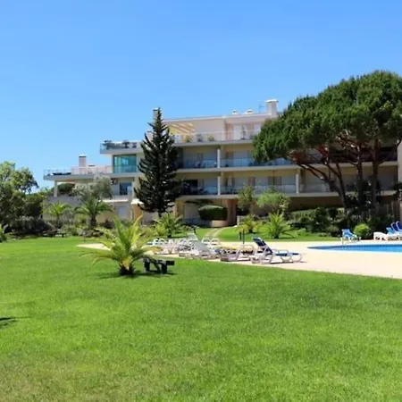 Apartment Happiness - Tennis Court & Pool & Albufeira